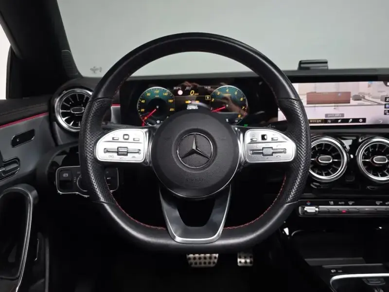 2022 Mercedes-Benz CLA с пробегом 48 168 км