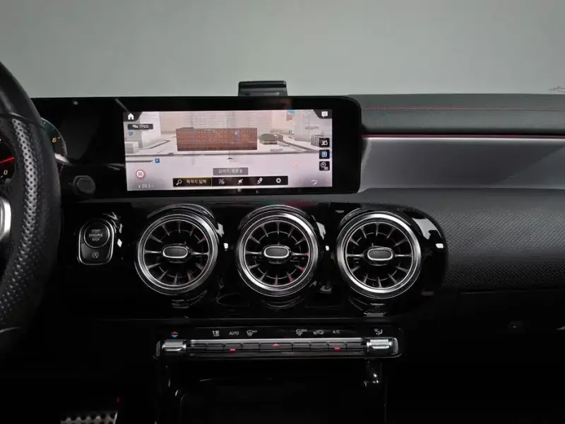 2022 Mercedes-Benz CLA с пробегом 48 168 км