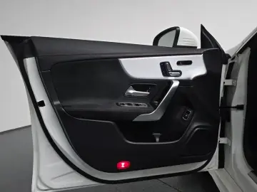 2022 Mercedes-Benz CLA с пробегом 48 168 км