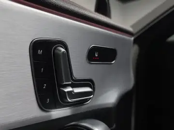 2022 Mercedes-Benz CLA с пробегом 48 168 км