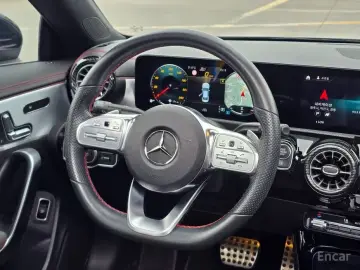 2021 Mercedes-Benz CLA с пробегом 114 000 км