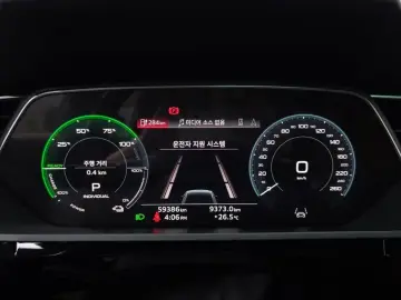 2021 Audi e-tron с пробегом 59 386 км