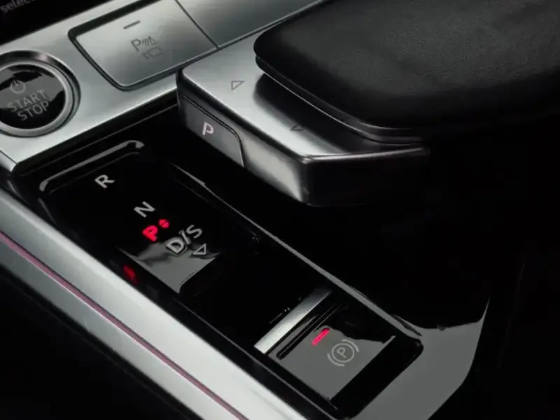 2021 Audi e-tron с пробегом 59 386 км