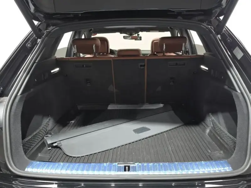 2021 Audi e-tron с пробегом 59 386 км