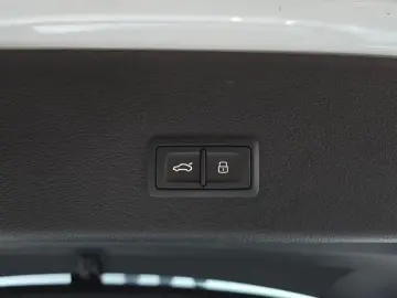 2021 Audi e-tron с пробегом 47 000 км