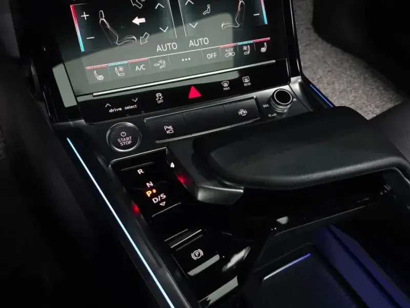2020 Audi e-tron с пробегом 60 180 км