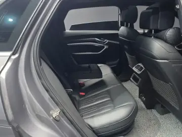 2020 Audi e-tron с пробегом 60 180 км