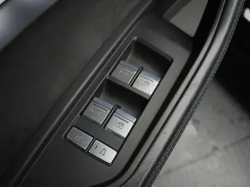 2021 Audi e-tron с пробегом 47 320 км