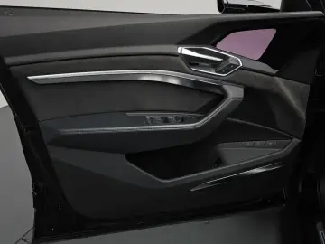 2021 Audi e-tron с пробегом 47 320 км