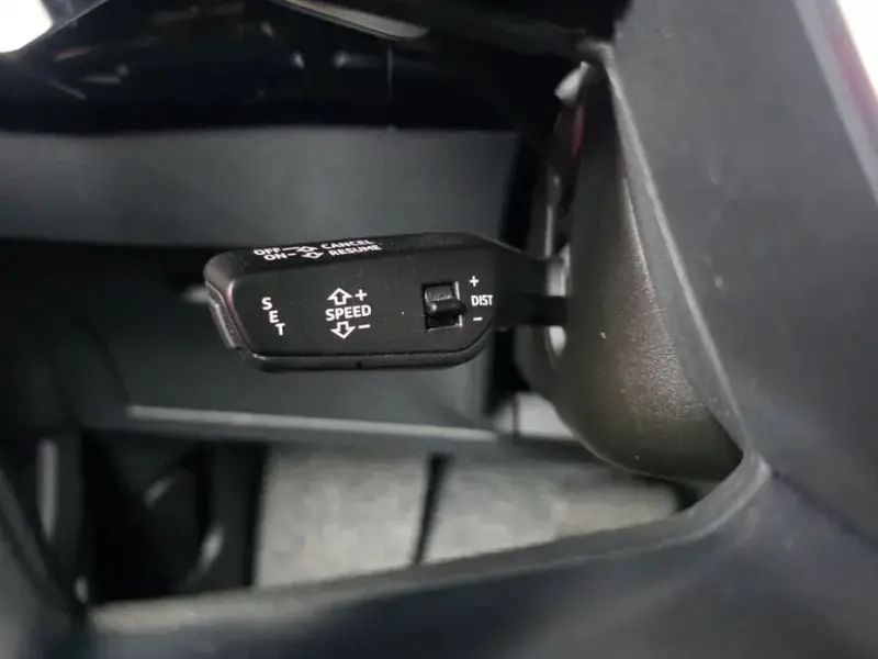2020 Audi e-tron с пробегом 60 180 км