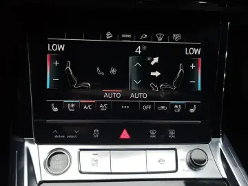 2021 Audi e-tron с пробегом 47 320 км