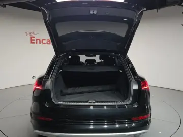 2021 Audi e-tron с пробегом 47 320 км