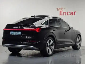 2022 Audi e-tron с пробегом 51 473 км