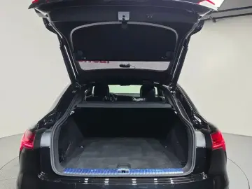 2022 Audi e-tron с пробегом 51 473 км