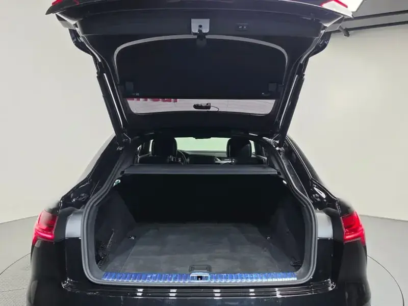 2022 Audi e-tron с пробегом 51 473 км