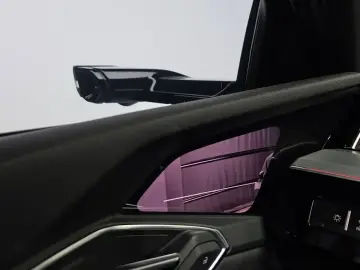 2022 Audi e-tron с пробегом 51 473 км