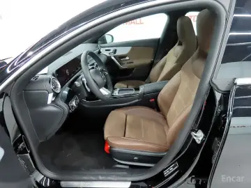 2025 Mercedes-Benz CLA с пробегом 26 км