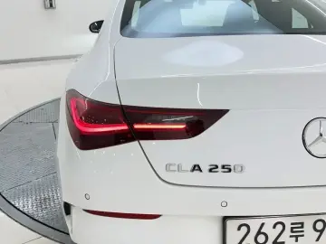 2025 Mercedes-Benz CLA с пробегом 12 183 км