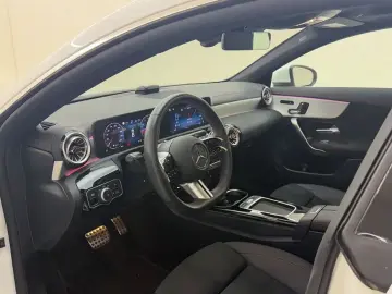 2025 Mercedes-Benz CLA с пробегом 12 183 км