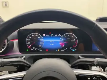 2025 Mercedes-Benz CLA с пробегом 12 183 км