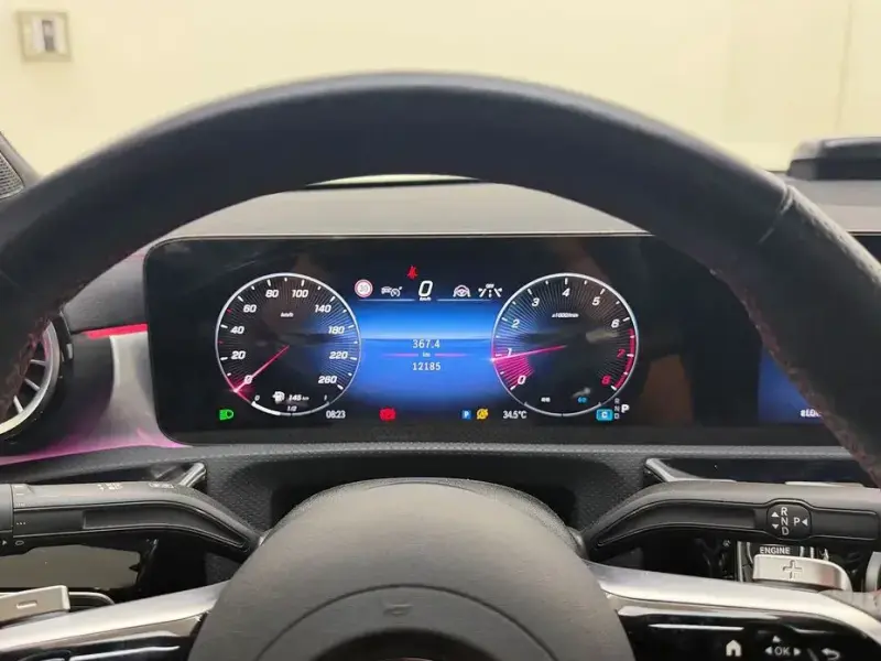 2025 Mercedes-Benz CLA с пробегом 12 183 км