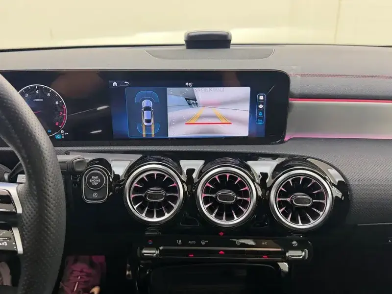 2025 Mercedes-Benz CLA с пробегом 12 183 км