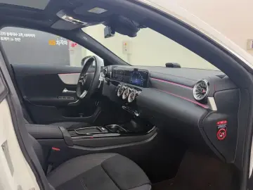 2025 Mercedes-Benz CLA с пробегом 12 183 км