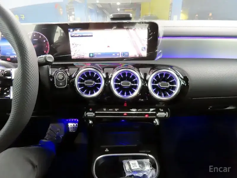 2025 Mercedes-Benz CLA с пробегом 26 км