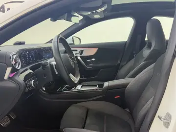 2025 Mercedes-Benz CLA с пробегом 12 183 км