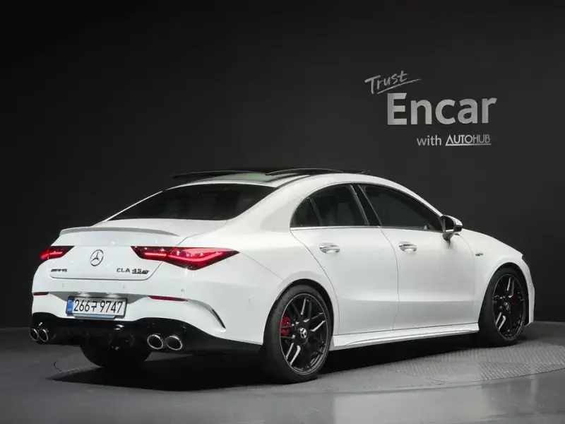 2025 Mercedes-Benz CLA с пробегом 10 334 км