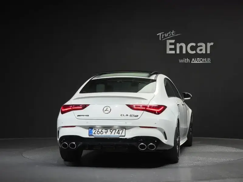2025 Mercedes-Benz CLA с пробегом 10 334 км