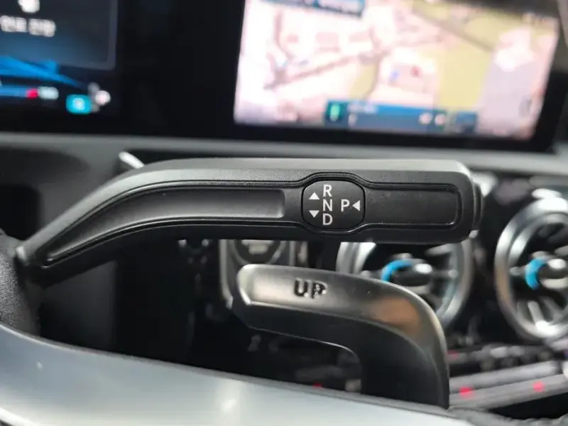 2025 Mercedes-Benz CLA с пробегом 10 334 км
