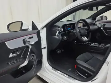 2025 Mercedes-Benz CLA с пробегом 10 334 км