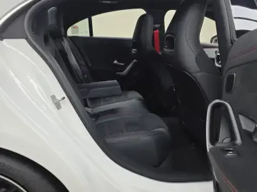 2025 Mercedes-Benz CLA с пробегом 10 334 км