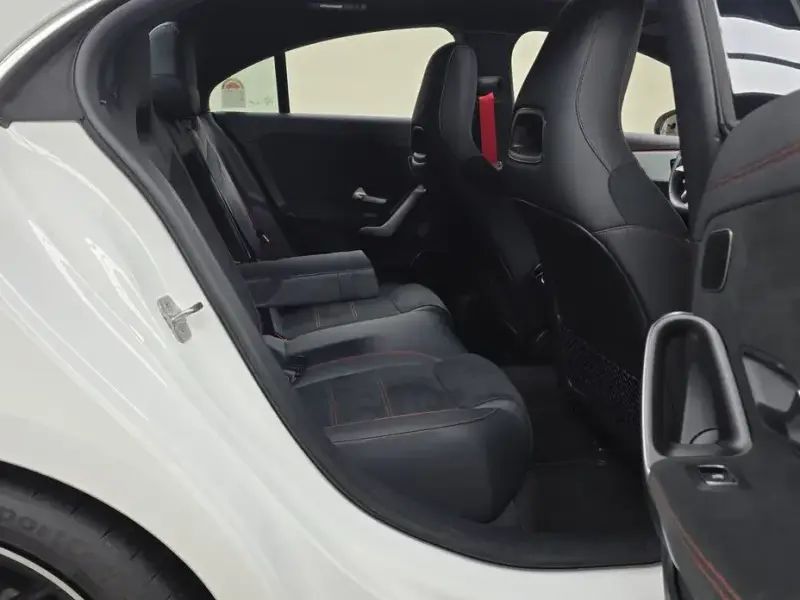 2025 Mercedes-Benz CLA с пробегом 10 334 км
