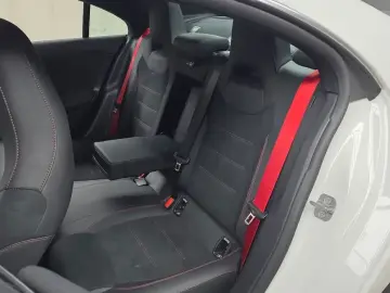 2025 Mercedes-Benz CLA с пробегом 10 334 км