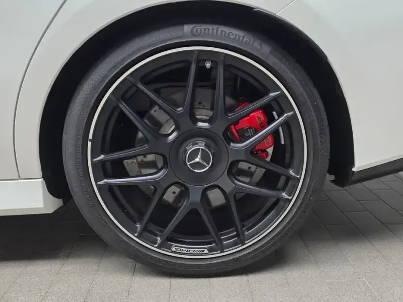 2025 Mercedes-Benz CLA с пробегом 10 334 км