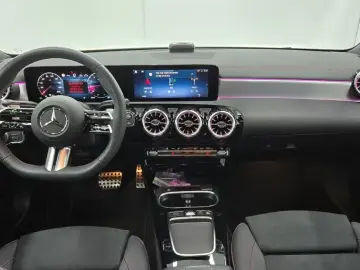 2026 Mercedes-Benz CLA с пробегом 5 744 км