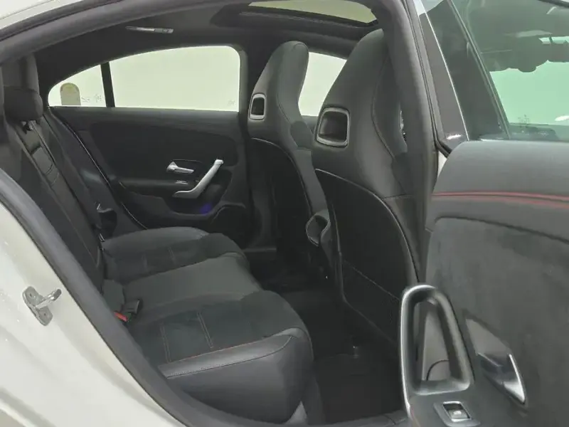 2026 Mercedes-Benz CLA с пробегом 4 660 км