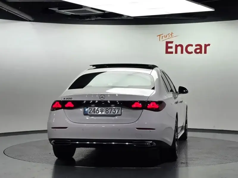 2024 Mercedes-Benz E-Класс с пробегом 6 325 км