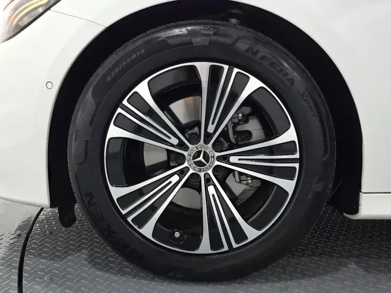 2024 Mercedes-Benz E-Класс с пробегом 6 325 км