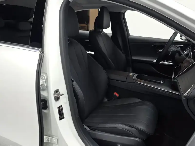2024 Mercedes-Benz E-Класс с пробегом 6 325 км