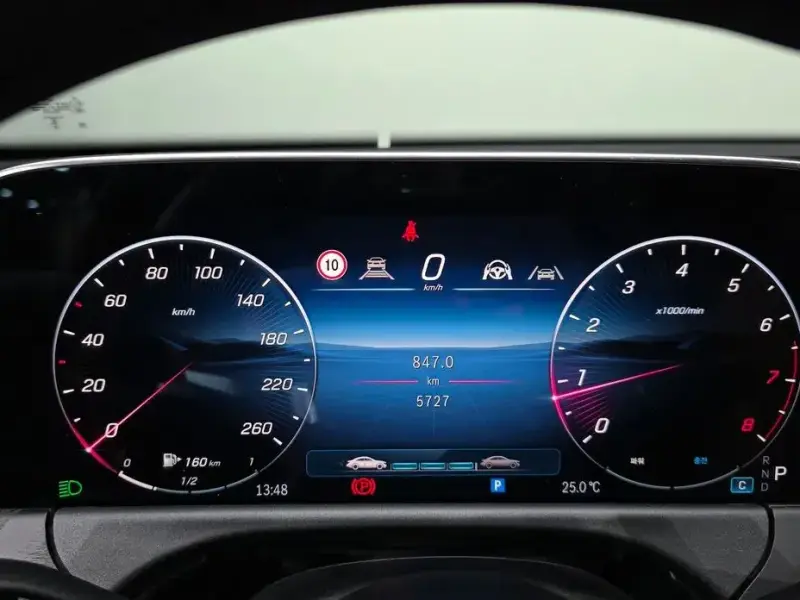 2026 Mercedes-Benz E-Класс с пробегом 5 727 км