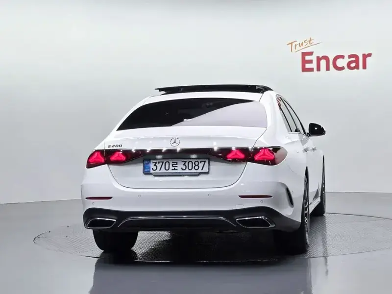 2026 Mercedes-Benz E-Класс с пробегом 10 006 км