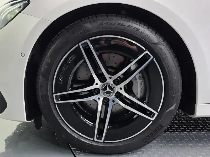 2026 Mercedes-Benz E-Класс с пробегом 10 006 км