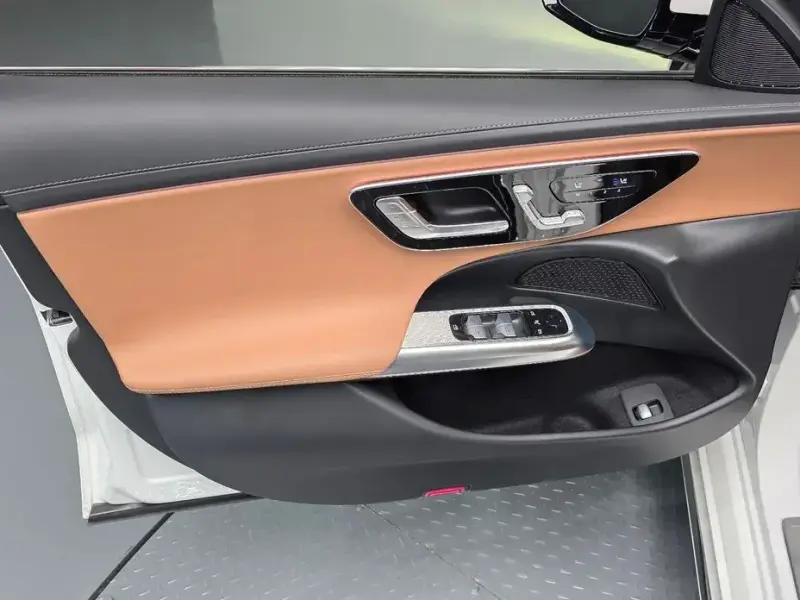 2026 Mercedes-Benz E-Класс с пробегом 10 006 км