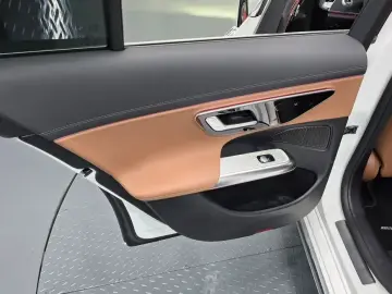 2026 Mercedes-Benz E-Класс с пробегом 10 006 км