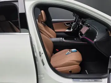 2026 Mercedes-Benz E-Класс с пробегом 10 006 км