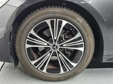 2025 Mercedes-Benz E-Класс с пробегом 18 631 км