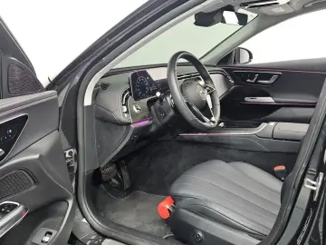 2025 Mercedes-Benz E-Класс с пробегом 18 631 км